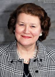 Do you agree that Dame Patricia Routledge is a British national treasure  and role model?*