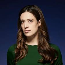 Kim Burgess's Instagram, Twitter & Facebook