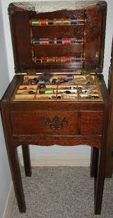 Deland Inside Estate Sale Starts On 1 11 2013 Vintage Sewing Table Vintage Sewing Box Antique Sewing Machines