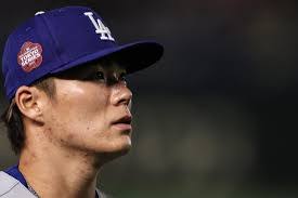 Derrick Rainey's Instagram, Twitter & Facebook