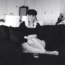 Her birth sign is capricorn and her life path number is 3. Yvonne Coldeweijer Feet 5 Photos Celebrity Feet Com