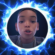 Kenyon White's Instagram, Twitter & Facebook