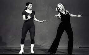 Carla fracci omri omca (pronounced ˈkarla ˈfrattʃi; Izzlo8lf2inbwm