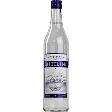 Tipico liquore greco un'anice liquorosa: Ouzo Mitilini Greek Distillation Company Ghilardi Selezioni