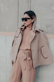 Buy a camel coat now and you'll still be wearing it for years to come. Pin On Monochromatic Outfit
