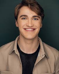 Joey Cooke's Instagram, Twitter & Facebook