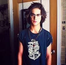 Great Simple Short Mens Hairstyles Simpleshortmenshairstyles Avan Jogia Mens Hairstyles Short Long Hair Styles Men