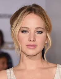 NGL , Sidney looks veryyyy different . Maybe it's the blonde hair