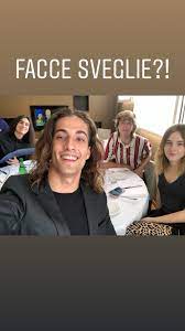 Måneskin(damiano david, victoria de angelis, thomas raggi, ethan torchio)подборка видео из tiktok. Instagram Damiano David Maneskin Good Music Singer Music Bands