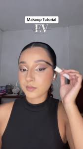 Maquillaje para Vestido Morado: Tutorial Completo