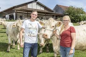Da er sich mit seiner wahl zu lange zeit gelassen hat, muss er vom umworbenen. Bauer Sucht Frau Junge Riederin Empfangt Ihre Manner Ried