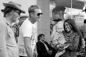 Actress ali macgraw opens up about her 'chemical' relationship with hollywood 'bad boy' steve mcqueen. Getaway Candid B W8x10 Sam Peckinpah Ali Macgraw Steve Mcqueen 17 S S Makin Fun Ebay