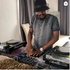 Wide varieties of music genres we have wide varieties of south african fakaza songs and amapiano songs including singles, albums and videos of great quality and easy download options. Kabza De Small New Year Mix Mp3 Download Amapiano Updates