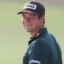 MarshMellow (@Marsh_Mellow_17)