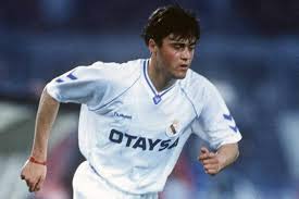 A versatile player with good technique, he was capable of playing in several different positions, but usually played as a midfielder or forward, and was also noted. Luisu Enrike 50 Vspominaem Kareru Legendarnogo Ispanca Isport Ua