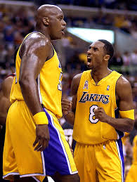 The People And Stories Behind The Most Iconic Pictures Of Kobe Bryant Kobe Bryant Kobe Bryant Pictures Shaq And Kobe