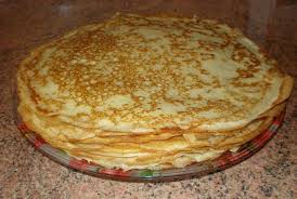 Яйцо куриное — 2 штуки, молоко — 500 миллилитров, соль — 1 щепотка, сахар — 1 чайная ложка, мука — 200 грамм, растительное масло — 2 ст. Bliny Na Suhom Moloke Recept S Foto Kak Razvesti Tonkie Drozhzhah