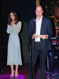 Prince william, duke of cambridge, elder son of prince charles and princess diana and second in line (after charles) to the british throne. Prince William Takes His Contact Lenses Out When Giving Speeches