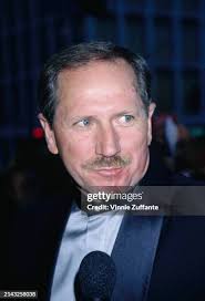 820,752 Dale Earnhardt Or 1998 Photos & High Res Pictures