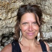 Renee Meek's Instagram, Twitter & Facebook