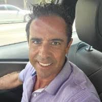 Larry Kurschner's Instagram, Twitter & Facebook