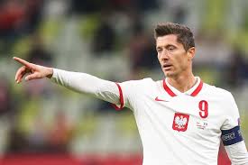 Latest on bayern munich forward robert lewandowski including news, stats, videos, highlights and more on espn. Robert Lewandowski To Undergo Precautionary Ultrasound For Ankle Contusion Bavarian Football Works