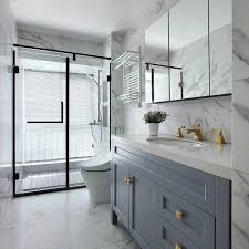 15 Long Narrow Bathroom Ideas That Are Functional And Stylish Stylish Bathroom Narrow Bathroom Restroom Remodel