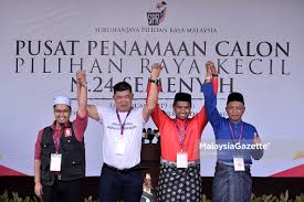 Pilihan raya kecil semenyih diadakan susulan kematian adun semenyih bakhtiar mohd nor, 57, pada 11 januari lalu akibat serangan jantung. Empat Penjuru Penamaan Calon Prk Semenyih Spr