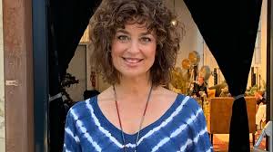 Isabel varell (born 31 july 1961 in kempen as isabel wehrmann) is a german singer, lyricist, actress and tv presenter. Strikt Dagegen Isabel Varell Wurde Nie Zum Beauty Doc Gehen Promiflash De