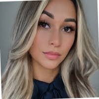 Jennifer Range's Instagram, Twitter & Facebook