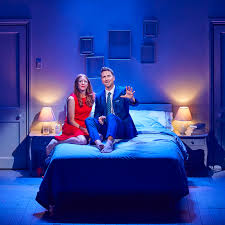 Musik und songtexte von stephen sondheimbuch von george furthoriginalproduktion und regie am broadway von harold princedeutsche fassung von michael kunzedie. Richard Fleeshman On Stripping Down In London S Company His Olivier Nomination What Patti Lupone Calls Him Broadway Buzz Broadway Com