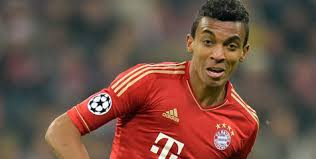 Luiz gustavo silva de aviz (born 23 february 1972), commonly known as luiz gustavo is a former brazilian footballer who played as a forward. Beckenbauer Sarankan Bayern Lepas Luis Gustavo Bola Net