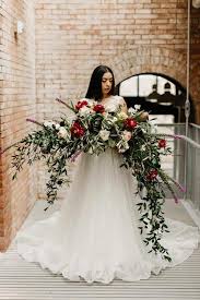 The bridal veil has long been a symbol of youth, modesty, and virginity and was used to ward off evil. Bridal Bouquets The Top 20 Bouquet Trends For 2019