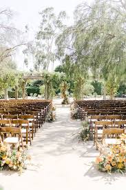 Cool Girl Brides Will Love This California Wedding S Laid Back Vibe California Wedding Venues California Outdoor Wedding California Wedding