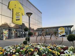 Pontivy est une commune française du morbihan, dans le sud de la bretagne. Pontivy Comment Faire Pour Etre Benevole Sur Le Tour De France Pontivy Journal