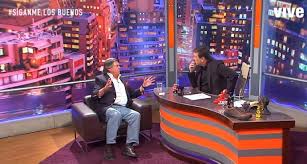 Rodríguez's first taste of senior football came in october 2010 as he was selected on the bench by defensa y justicia for a match. De Los Creadores De Sere Weon Julio Cesar Rodriguez Encara A Emeterio Ureta Tecache Cl