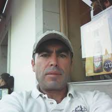 Hi people, I love growing figs, fig community and I love learning  languages, so this is my reason for the post. I'm learning portugés and  would like someone to talk to (i