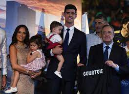 From his wife or girlfriend to things such as his tattoos, cars discover everything you want to know about thibaut courtois: Footballers Wagskids On Twitter 09 08 2018 Thibaut Courtois New Player Of Real Madrid With Marta And Their Children Adriana And Nicolas At Estadio Santiago Bernabeu Pic Gettyimages Thibautcourtois Martadominguez Adrianacourtois