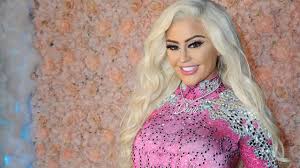 OnlyFans model Danii Banks says she was thrown out of Raiders-Jets game  after flashing breasts | Fox News