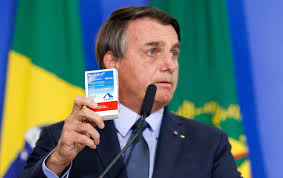 Pasajeros de avión abuchean e insultan a jair bolsonaro jair bolsonaro decidió sorprender a los pasajeros de un vuelo comercial, sin embargo, recibió insultos y abucheos en. Recusar Vacinas Faz De Bolsonaro Um Genocida Diz Associacao De Juristas