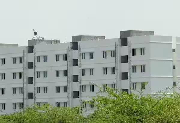 கட்டுமான அனுமதிக்கான கட்சி நிதி வசூல் நிறுத்தம்; குறைகிறது வீடு விலை
