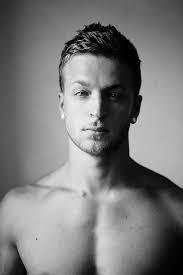 Short, textured & wavy men's hair style. Der Zeitgemasse Und Stilvolle Mann Von Heute Contemporist Hair Styles 2014 Mens Hairstyles Mens Hairstyles Short