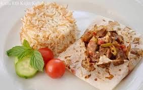 Mamafi o kagitlar hamur oldu girdiler kebabin icine. Kebab In Backpapier Kagit Kebabi Turkische Rezepte