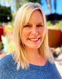 Maria Ostrowski's Instagram, Twitter & Facebook