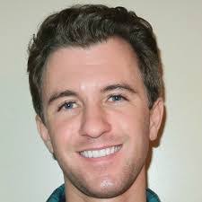 Eric Friesen's Instagram, Twitter & Facebook