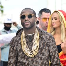Jake paul hasn't been banned from the floyd mayweather exhibition against his brother logan. Floyd Mayweather Fight With Youtuber Logan Paul Reslated For 6 June In Miami Floyd Mayweather The Guardian