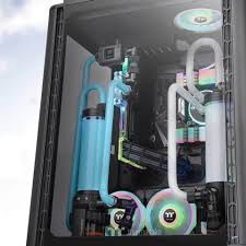 Nothing unusual in itself … except that you could probably put 2 normal pc cases into the 55x60x70cm box. Level 20 Ht Ttpremium Eu