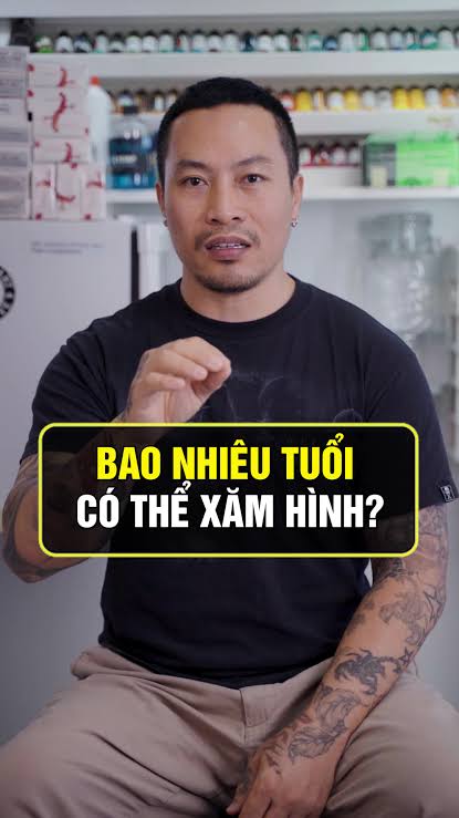 Minh họa nghệ thuật xăm hình trên cơ thể người trẻ thể hiện xu hướng thẩm mỹ hiện đại