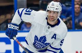 Maple leafs star auston matthews comments on the alleged may incident in his hometown of scottsdale, ariz. Report Auston Matthews Girlfriend Releases Stunning Pictures Nhl News Hockeyfeed