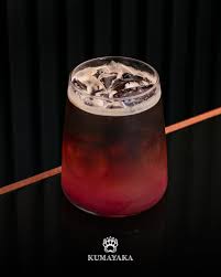 En Kumayaka, cada platillo es una experiencia única, donde los ingredientes  frescos y la creatividad de nuestro chef Rosendo Rendón se unen para  sorprenderte. Desde nuestros rollos icónicos hasta los tatakis perfectamente